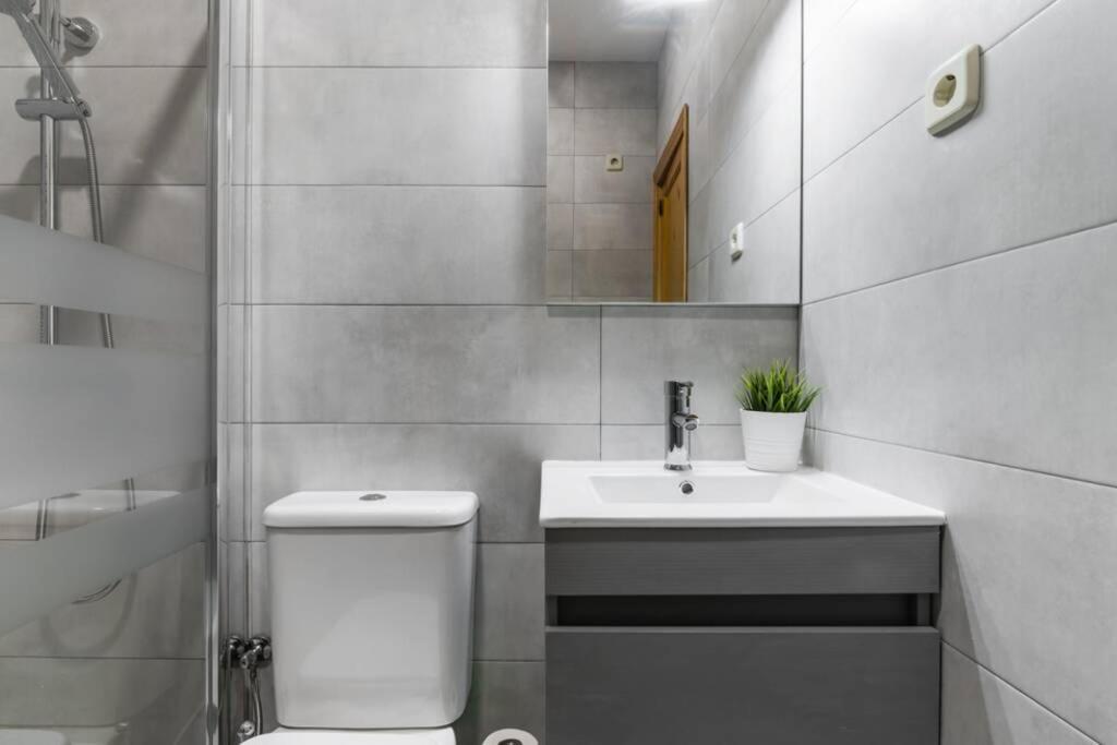 Coqueto Piso En Madrid/Atocha. 4 Personas 2 Hab Apartment ภายนอก รูปภาพ